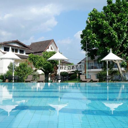 Front One Resort Magelang Ngoại thất bức ảnh