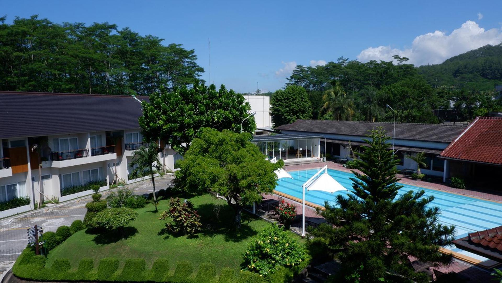 Front One Resort Magelang Ngoại thất bức ảnh