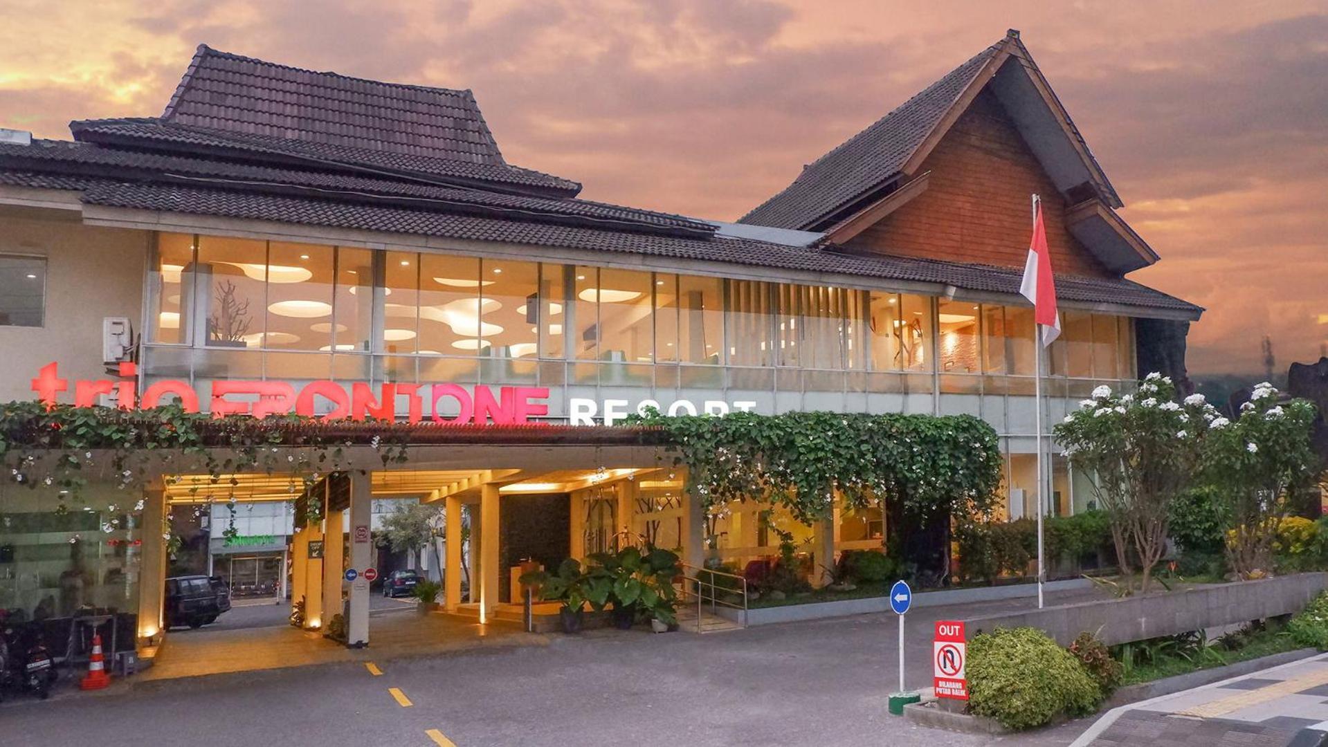 Front One Resort Magelang Ngoại thất bức ảnh