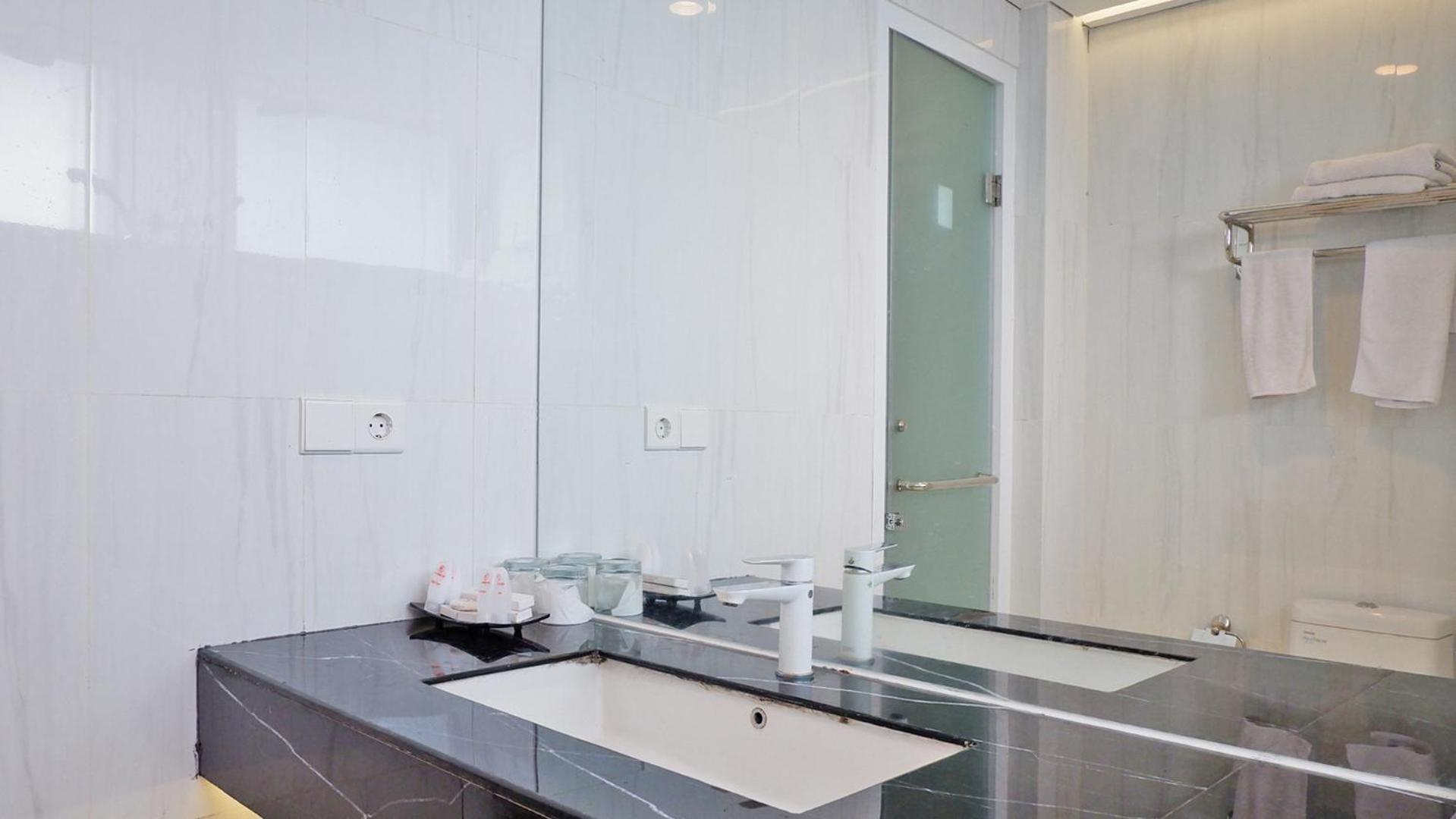 Front One Resort Magelang Ngoại thất bức ảnh