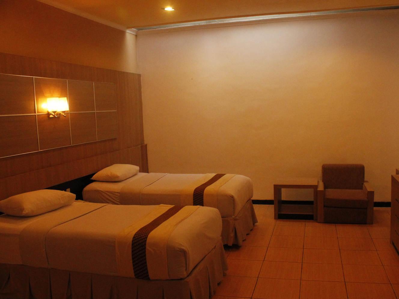 Front One Resort Magelang Ngoại thất bức ảnh